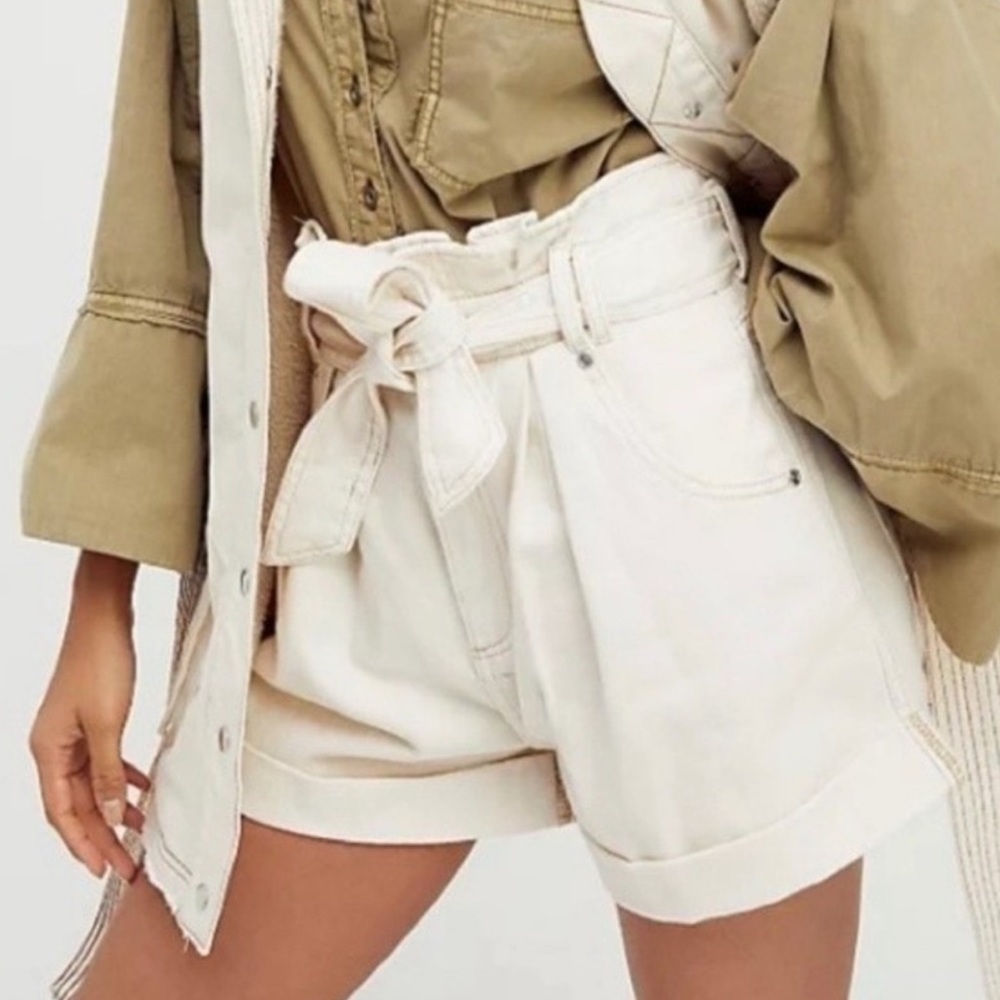 Free People We The Free Nova Denim high waisted paperback shorts